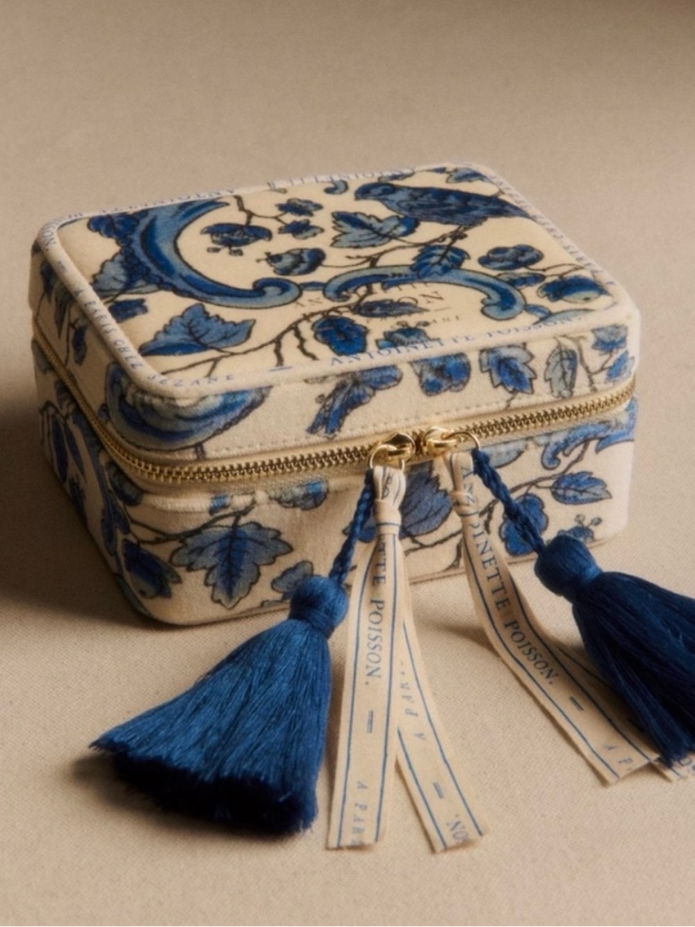 Sezane x Antoinette
Poisson Large Jewelry Case Box